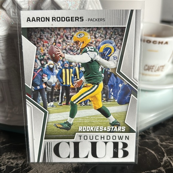 3 Aaron Rodger’s Sport Cards - Picture 3 of 3